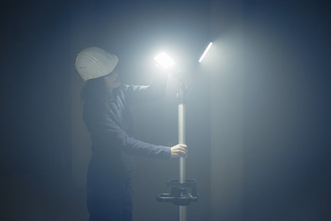 LED Baustrahler mit Stativ & Drehkopf #3