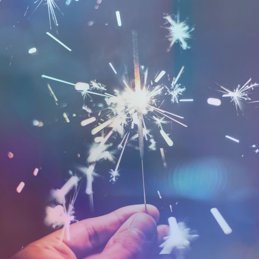 Wir wünschen Ihnen und Ihren Familien alles Gute für das neue Jahr!